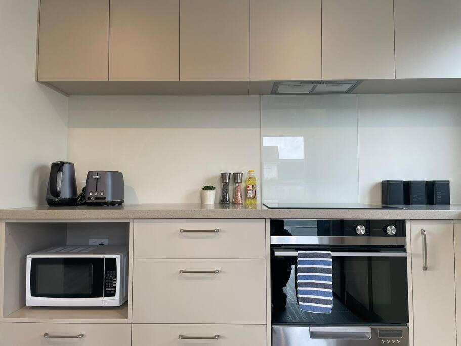 Cbd Luxury Parkside Living 2 Bedroom With Parking Christchurch Bagian luar foto