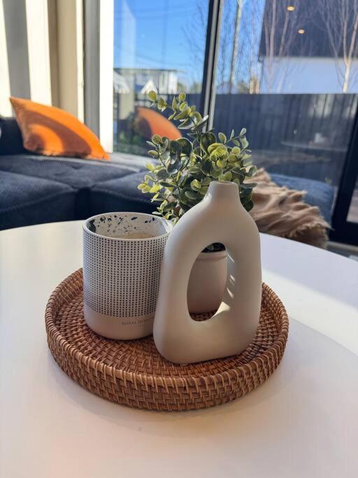 Cbd Luxury Parkside Living 2 Bedroom With Parking Christchurch Bagian luar foto