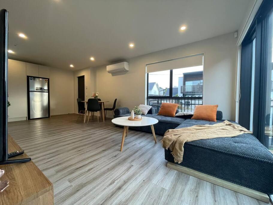 Cbd Luxury Parkside Living 2 Bedroom With Parking Christchurch Bagian luar foto